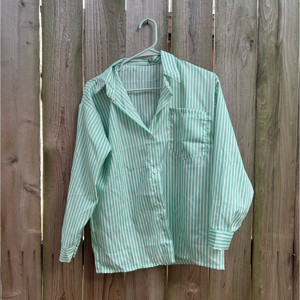 Breezy vintage summer button down